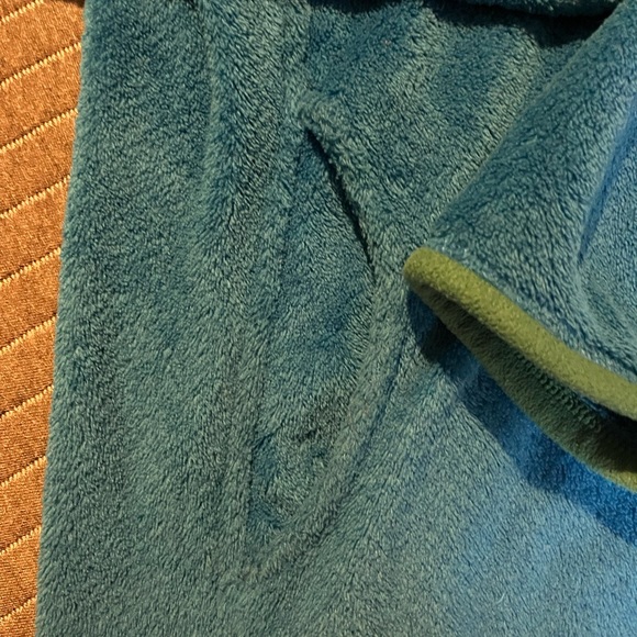 💙Beautiful Turquoise Retool Patagonia Pullover - Picture 5 of 7